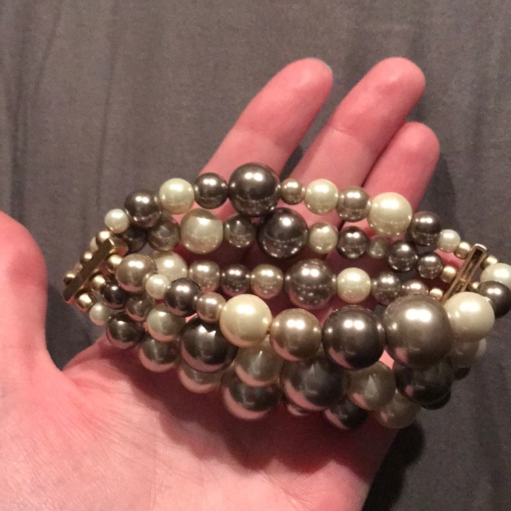 LAST CALL! Express Elastic Faux Pearl Bracelet